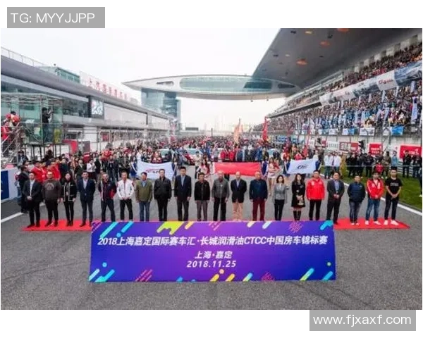 足球盛大狂欢夜激情四溢让我们共同见证绿茵场上的荣耀与梦想